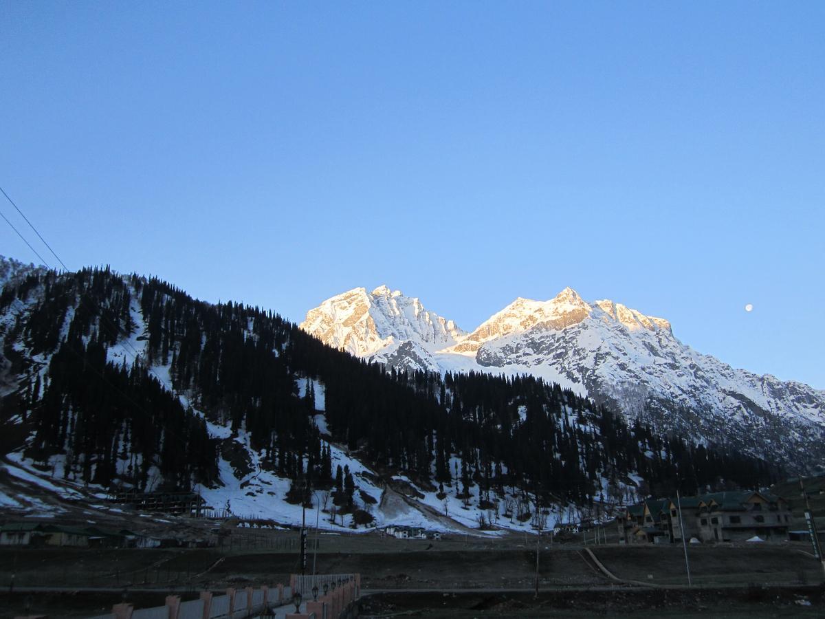 Hotel Akbar Sonamarg Luaran gambar